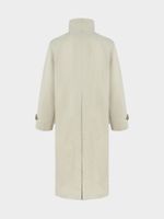 Плащ из жатой ткани