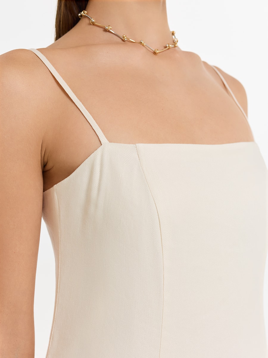 Платье изо льна и вискозы