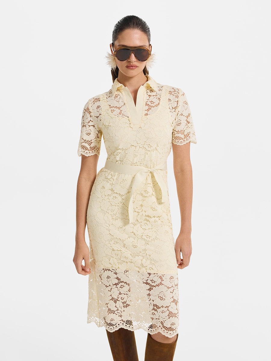 Платье из кружева