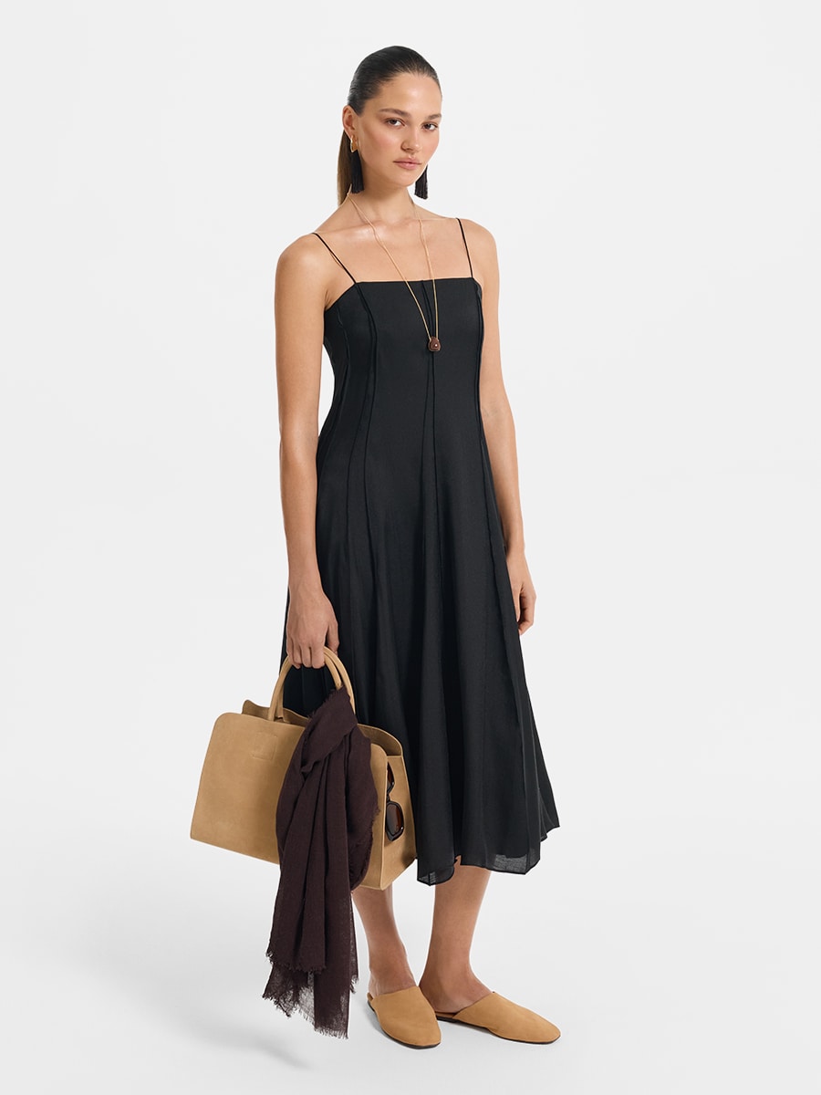 Платье миди из тенселя на бретелях
