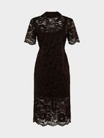 Платье из кружева