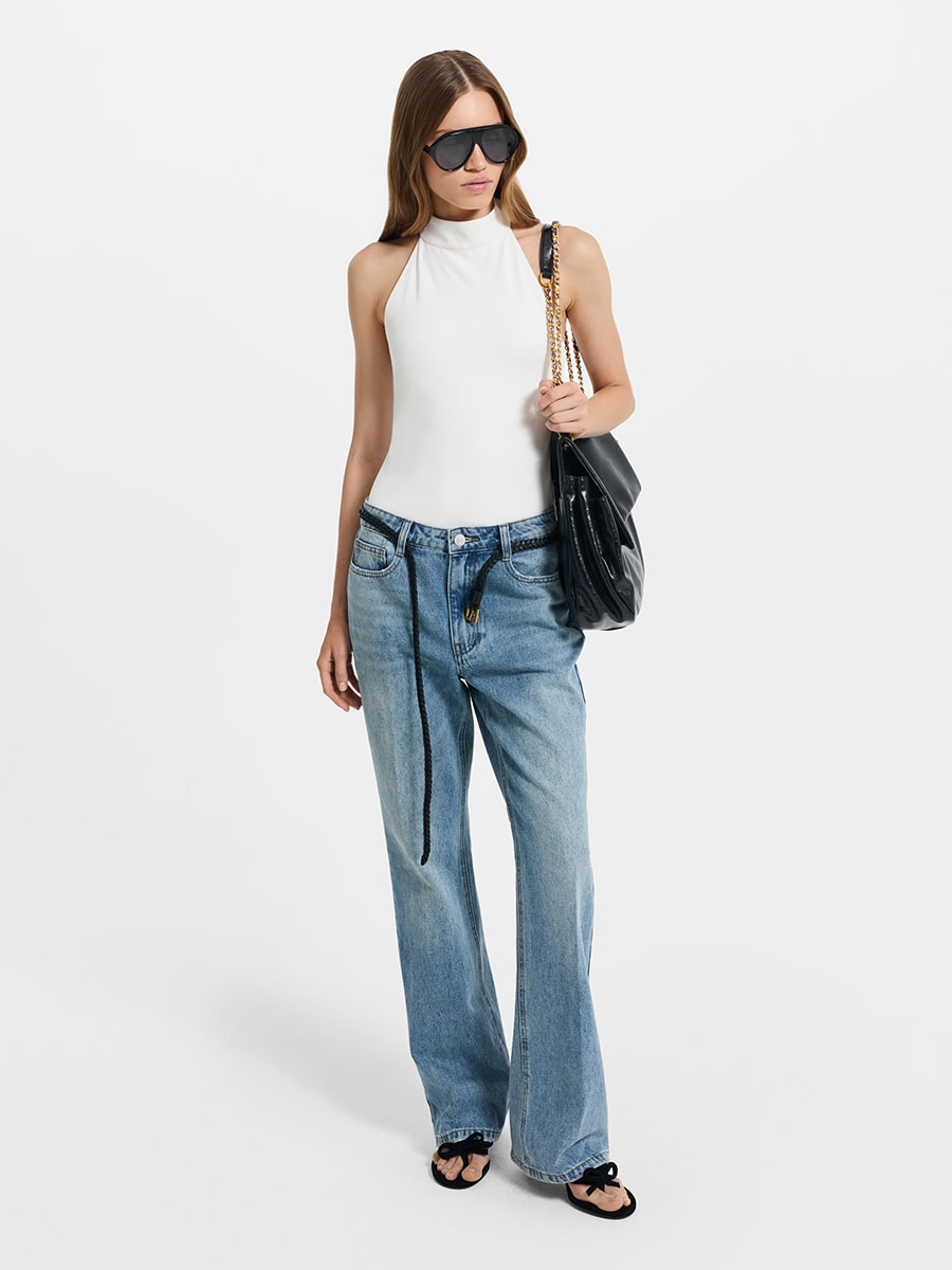 Расклешенные джинсы