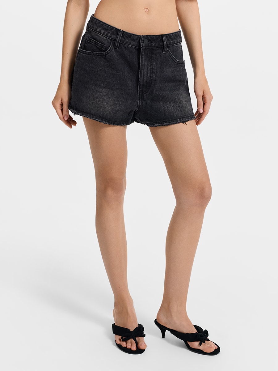 Шорты джинсовые