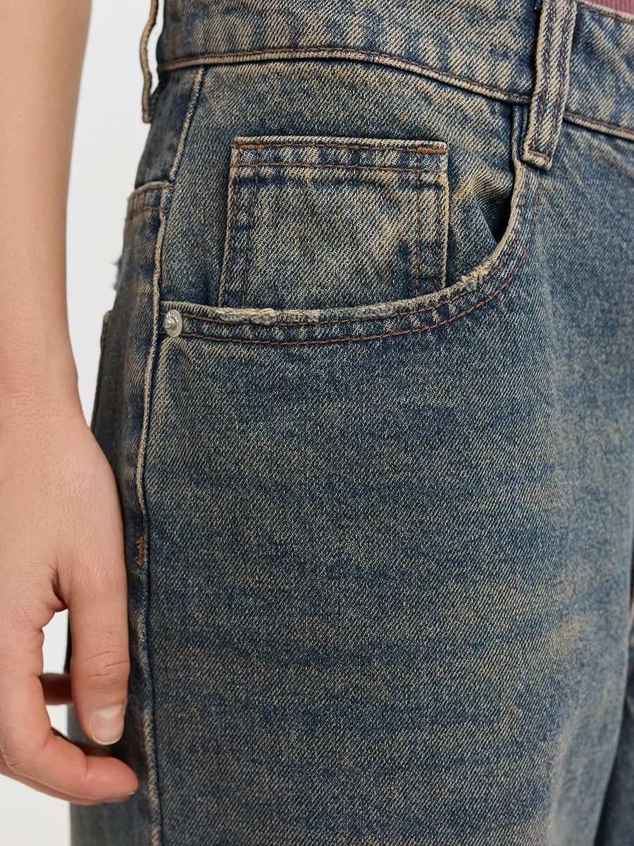 Прямые джинсы 