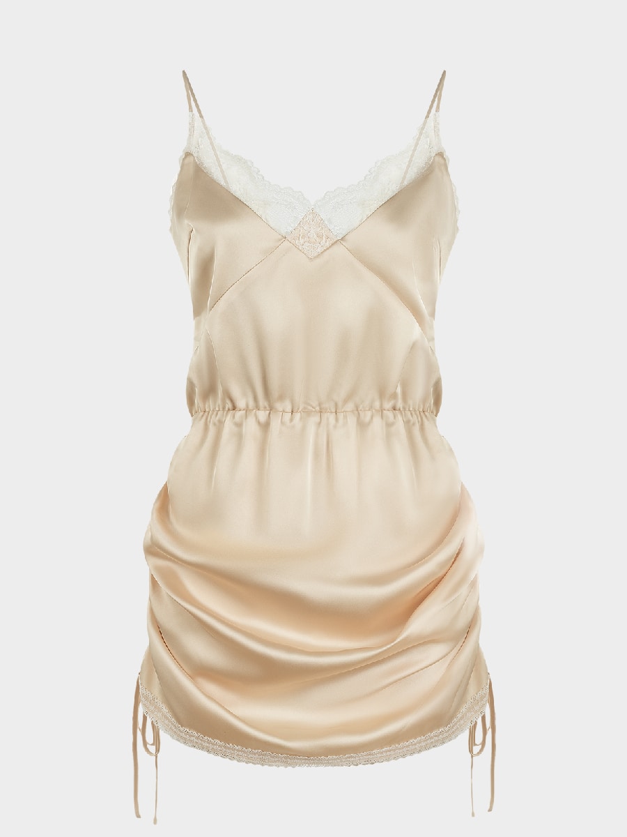 Атласное платье с кружевом