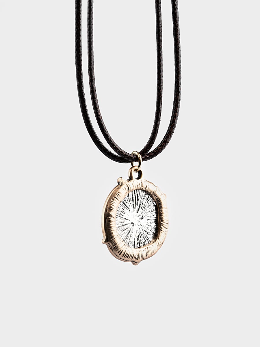 Шейное украшение