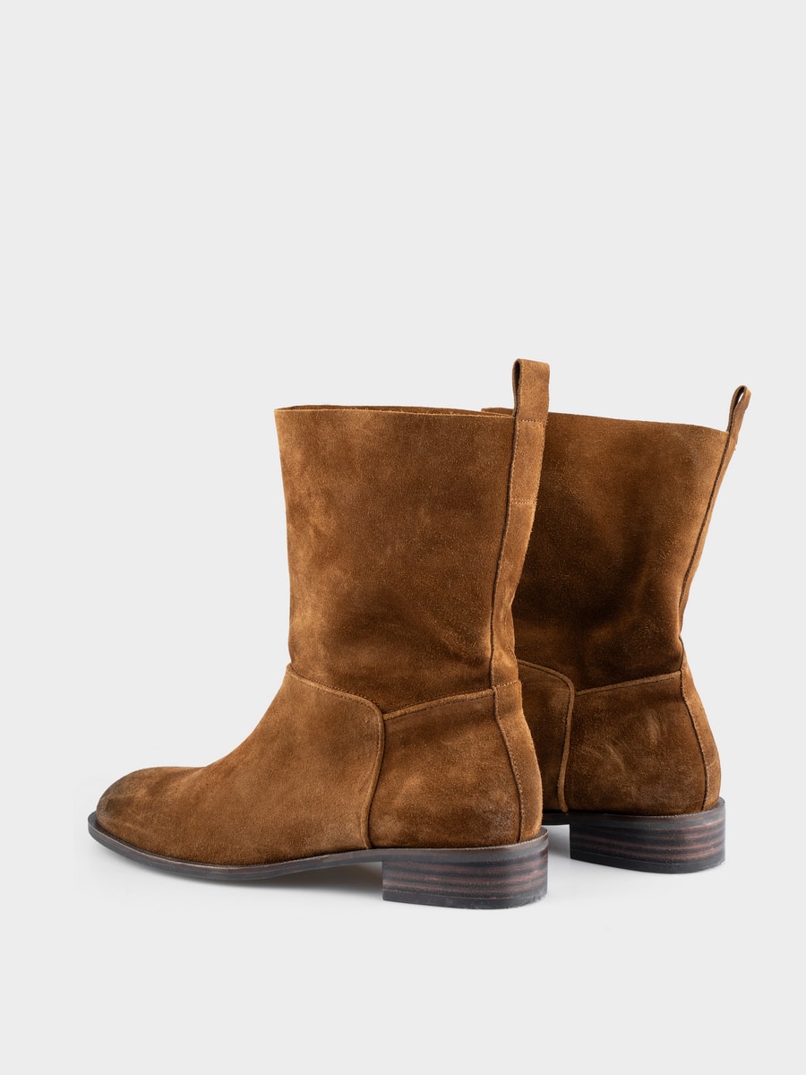 Полусапоги из натуральной замши