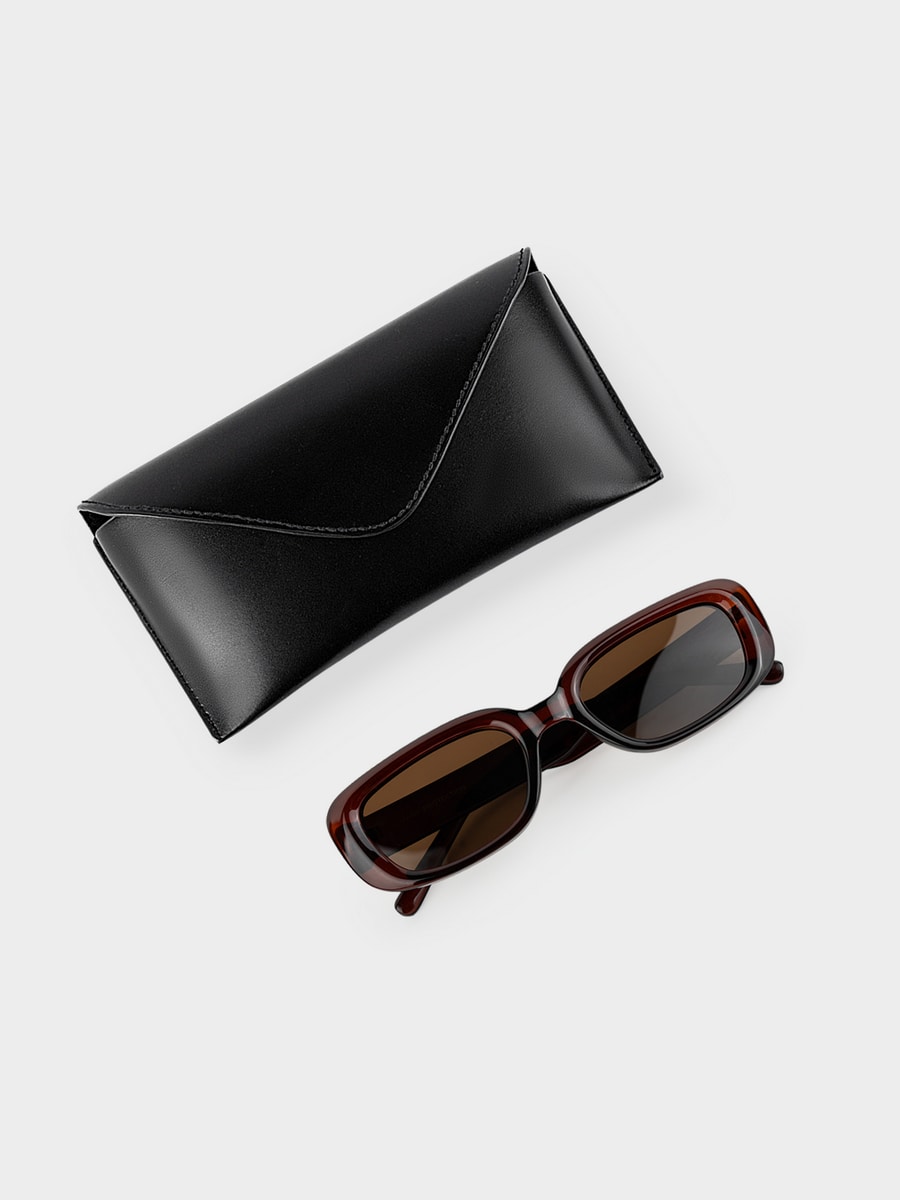 Солнцезащитные очки 