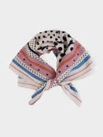 Платок с графичным узором