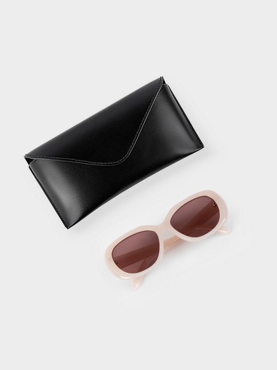 Солнцезащитные очки 