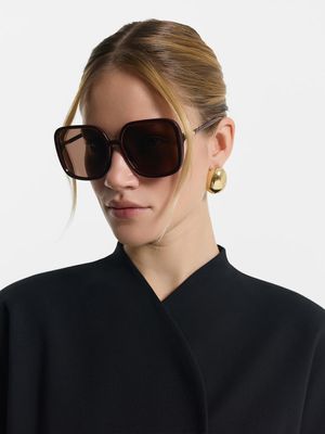 Очки солнцезащитные с футляром 2599₽