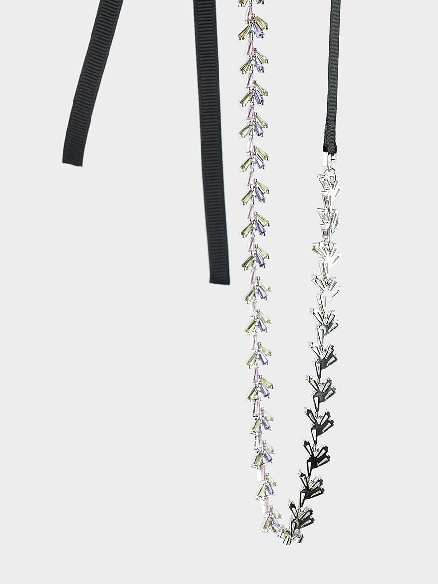 Чокер с кристаллами и лентой