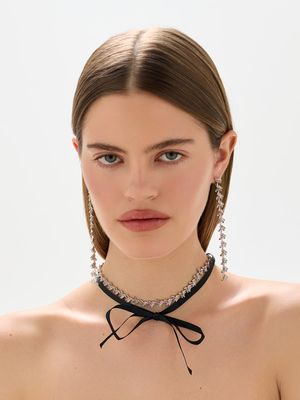 

Чокер с кристаллами и лентой