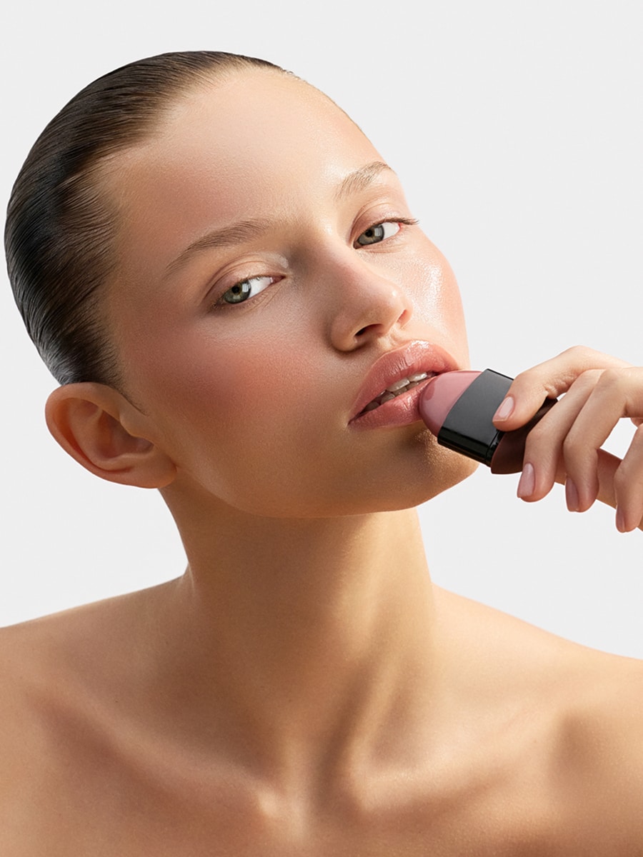 Бальзам-тинт для губ NAKED