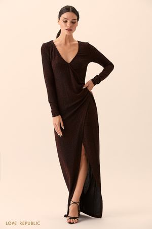 

Платье макси красного цвета с разрезом